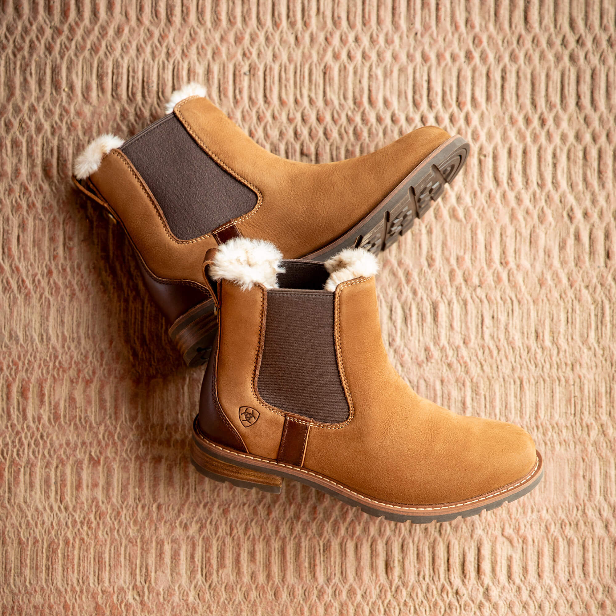 Wexford Sherpa Waterproof Chelsea Boot | Ariat