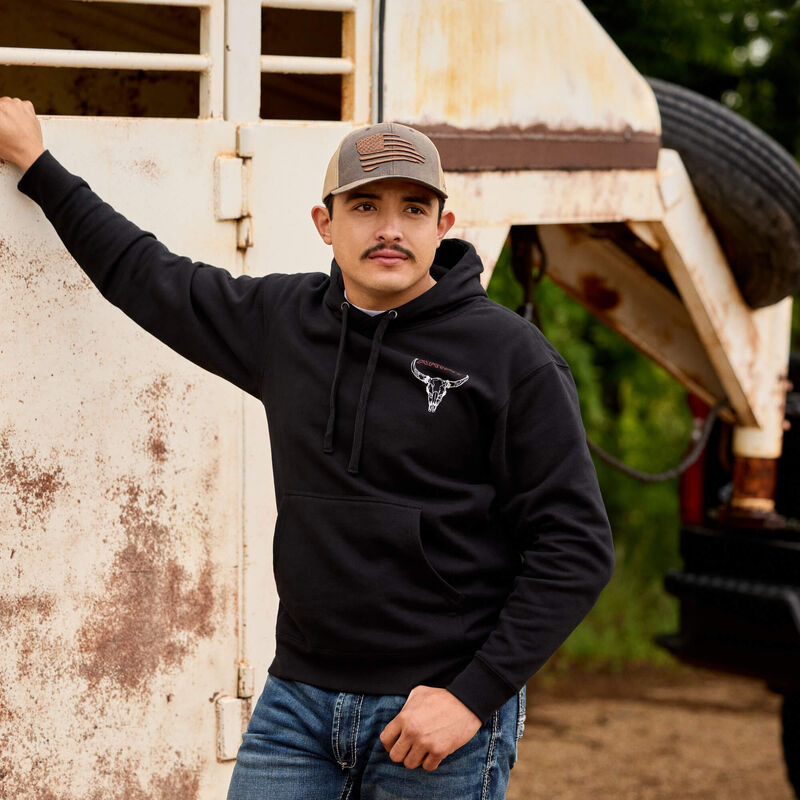 Ariat Bison Bureau Hoodie Lifestyle