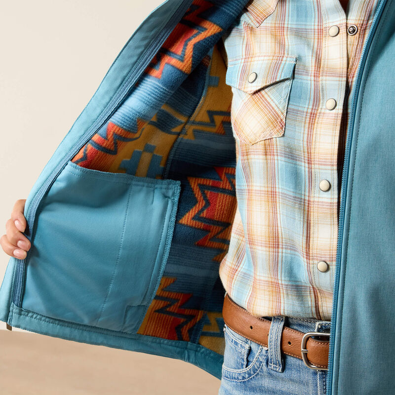 Ariat Logo Softshell Jacket 02