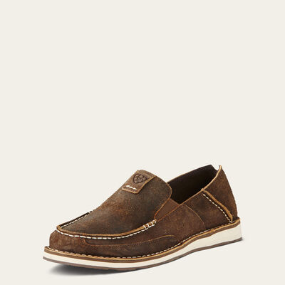 Comfortable & Casual Men's Shoes & Clothing