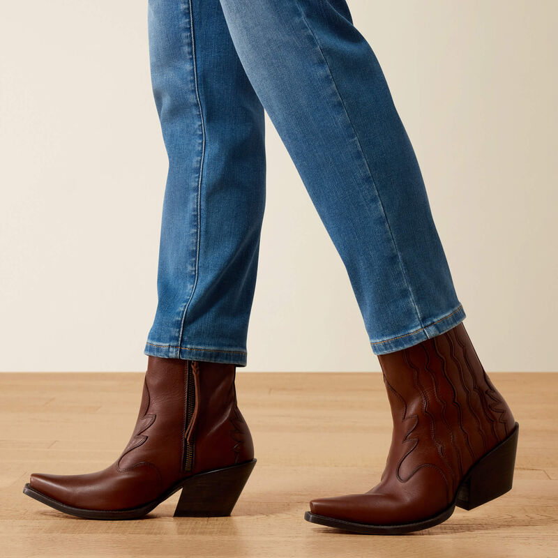 High Rise Revel Vilma Slim Ultrastretch Straight Leg Jeans 03