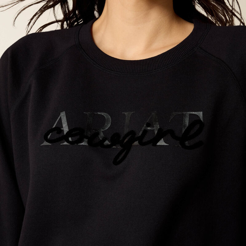 Essential Crew Sweatshirt 01