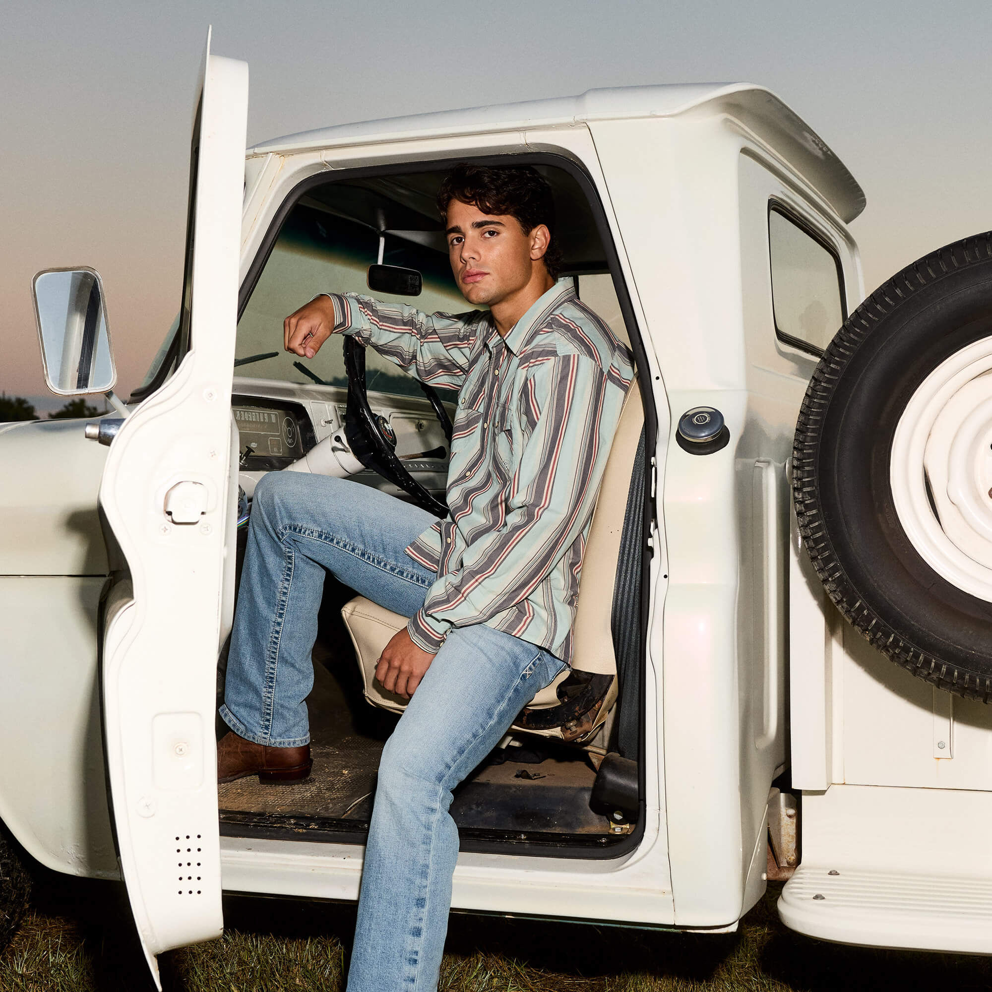 Hernandez Retro Fit Shirt | Ariat