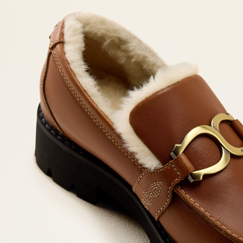 Stratford Loafer Sherpa 01